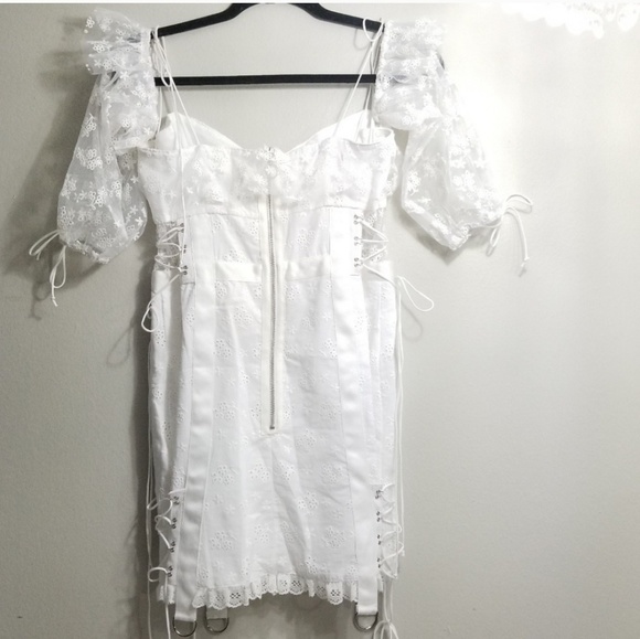 🍒NWT🍒 FL&L OFF SHOULDER DRESS - Picture 6 of 8